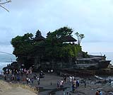 夕暮れ前のタナロットの様子