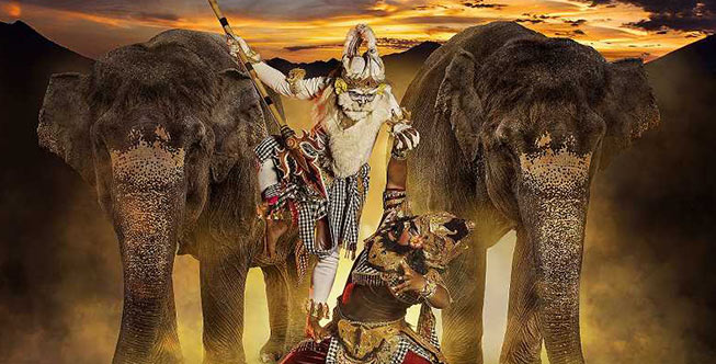 迫力のファイヤーダンス