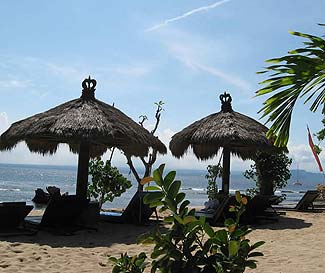 ビーチでのんびりとお過ごし頂く事も出来ます