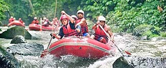 アユンリバーラフティング