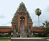 世界遺産タマンアユン寺院