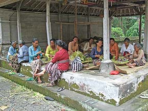 グヌン・カウィ