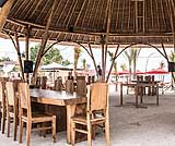 ビーチクラブのレストラン