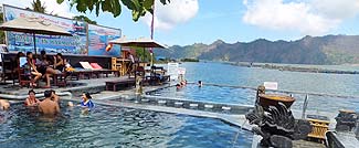 トヤブンカ温泉（バトゥール・ホット・スプリング）