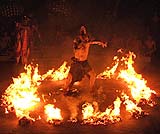 ウルワツのケチャ