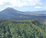 キンタマーニ高原を眺めながらランチをどうぞ・・・