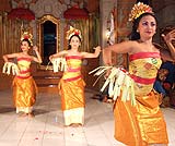 レゴンダンスの一場面