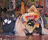 レゴンダンスの一場面