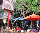 ウブドで有名なバビグリンのお店「イブ・オカ」